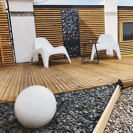 Love Room Haut De Gamme - L'Extase Avec Jacuzzi Violaines Buitenkant foto